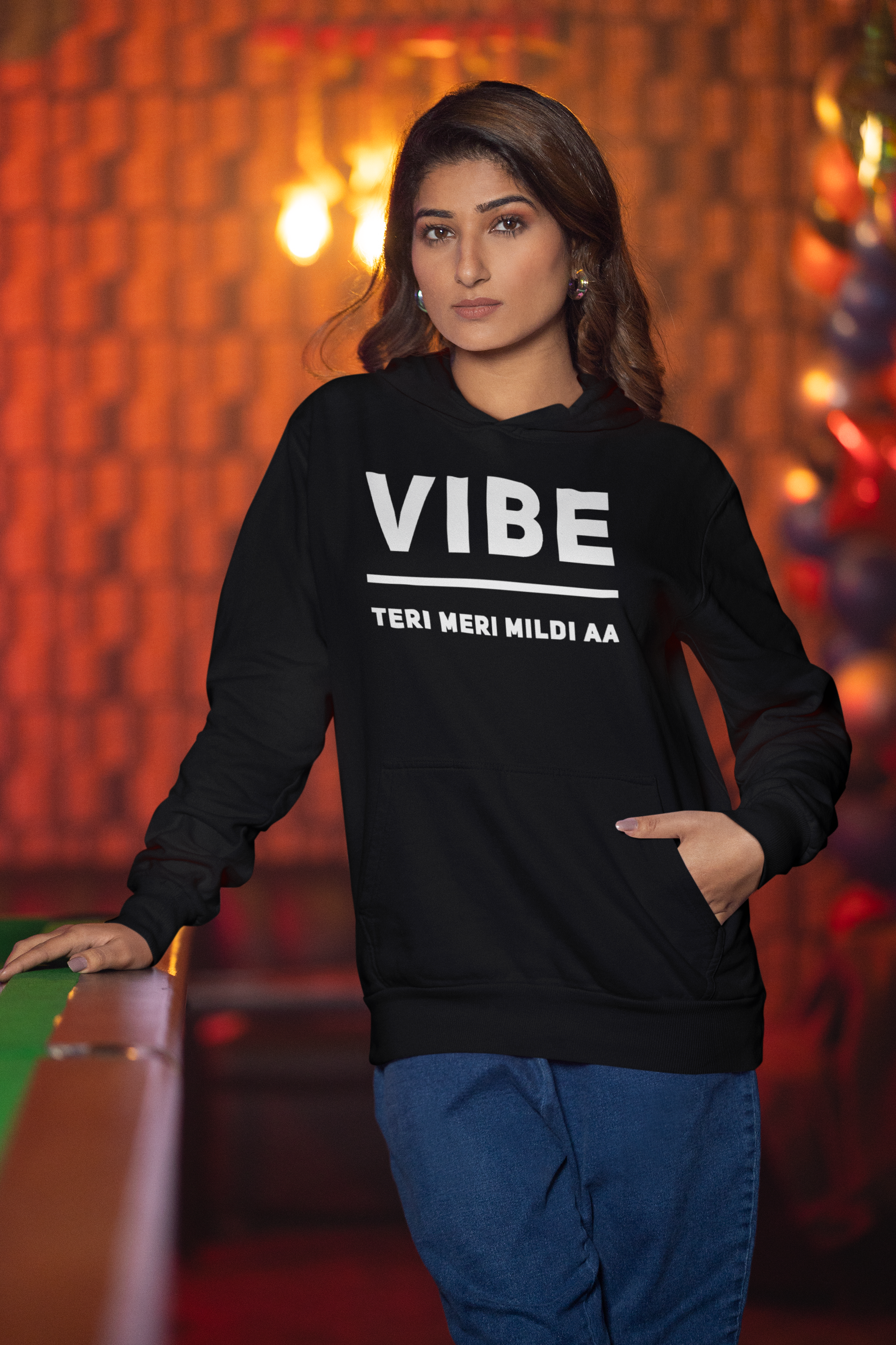Diljit Dosanjh: Vibe Teri Meri Mildi Aa Unisex Hoodie - Black