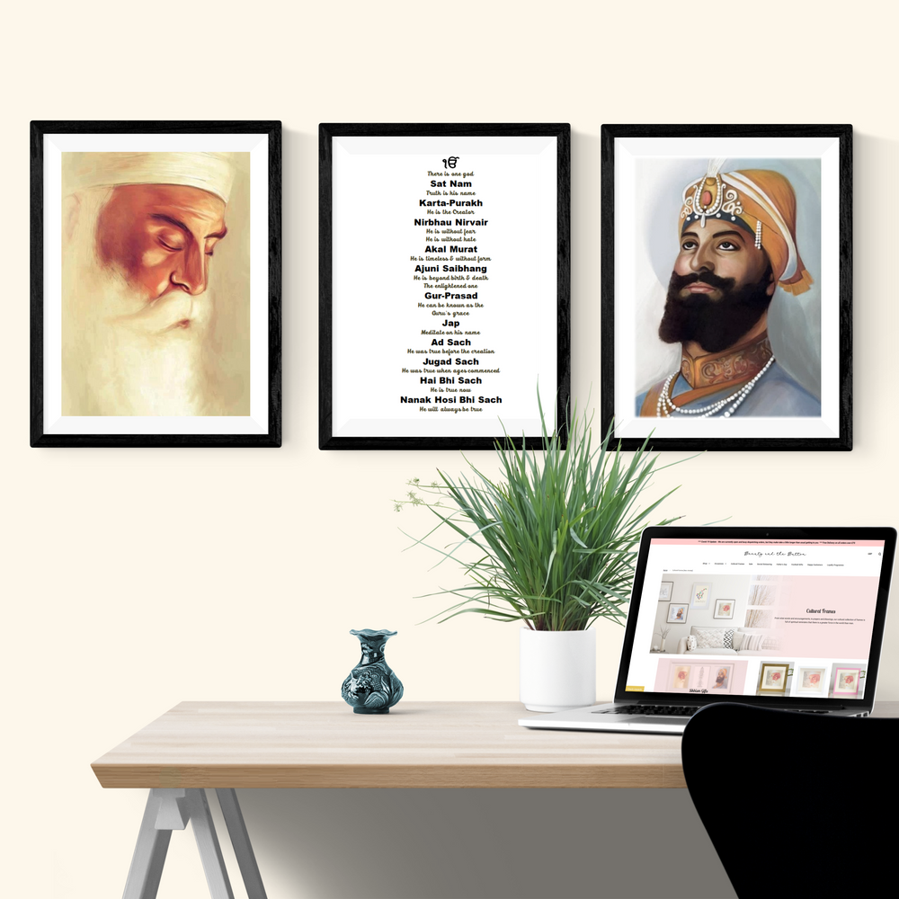 A3 Bundle Guru Nanak & Guru Gobind Including Mool Mantar in English Including Translation